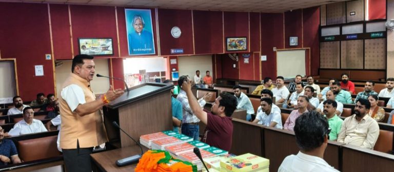 img_20250524_1429374158594378481905786