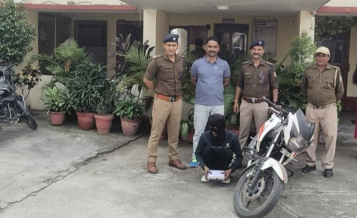 img_20251103_2236297853704268931798084