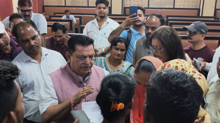 img_20251103_231707367249451937678583741